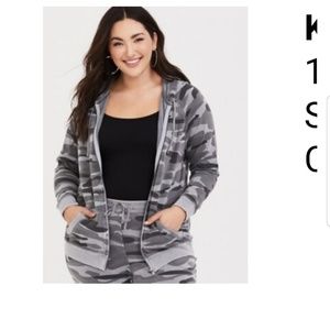 Torrid camo jogger set